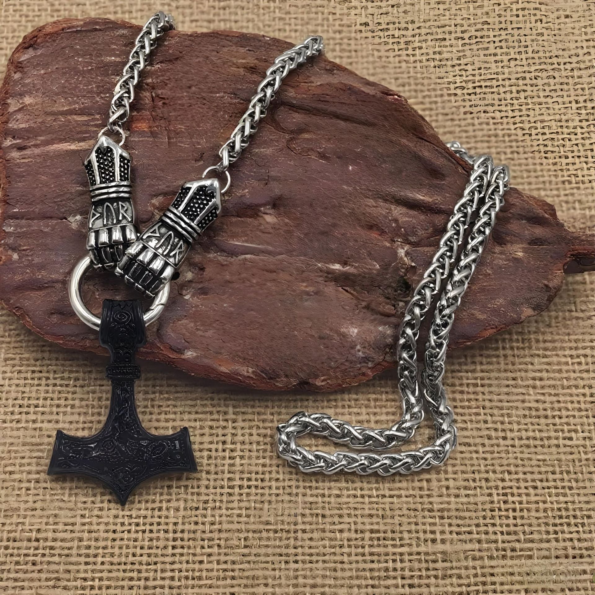 ⚡ 50 % ZĽAVA 🔥 Vikingský náhrdelník s Thorovým kladivom