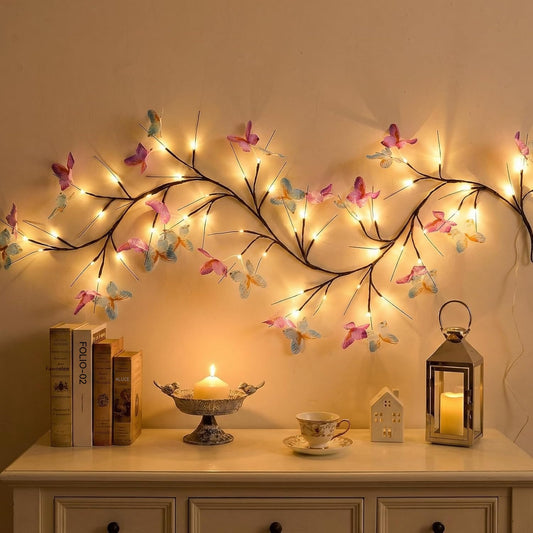 ✨ Flexibilné LED svetlá v tvare popínavej vetvy s motýľmi – vytvorte vo svojom domove čarovnú a útulnú atmosféru 🦋💡